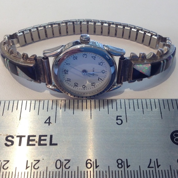 ⭐️NATIVE AMERICAN STERLING SILVER BLACK/OPAL  INLAY WATCH ⭐️ - Picture 5 of 6